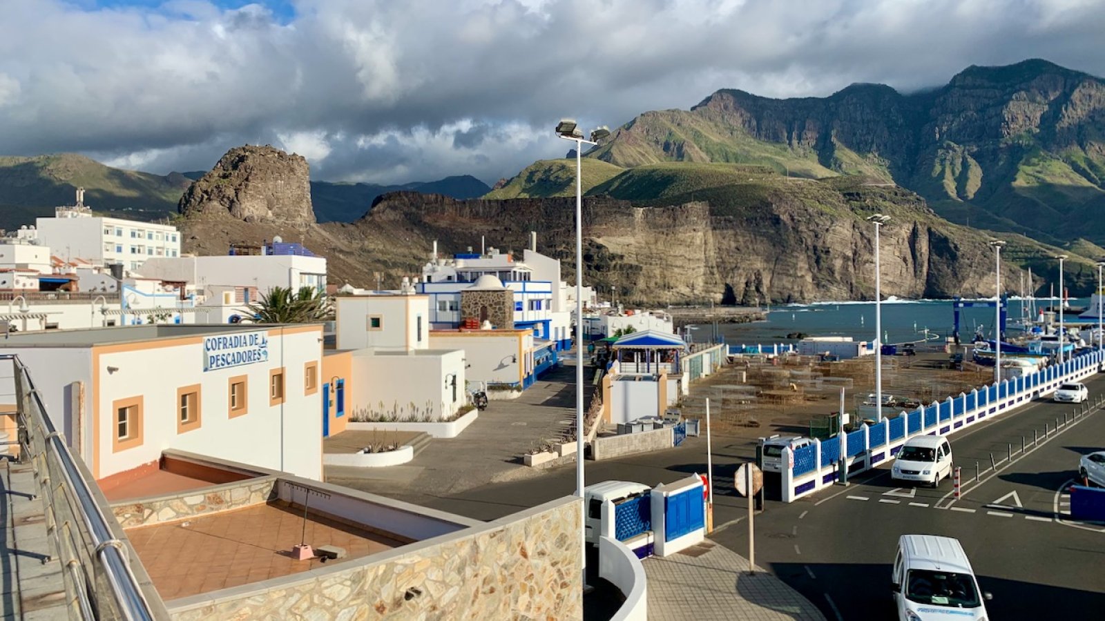 Puerto-de-las-Nieves-Casco.jpeg