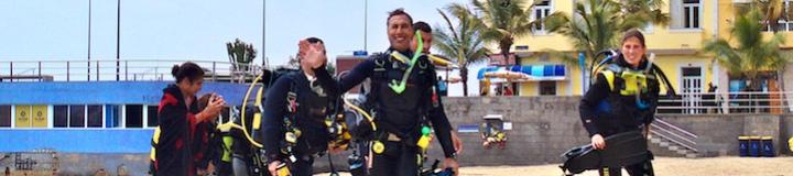 PADI-Tauchkurse Gran Canaria: Tauchschein machen ander Tauchbasis Las Palmas: PADI Open Water diver Schnuppertauchen & Tauchgänge der Tauschule am Canteras Strand Gran Canaria