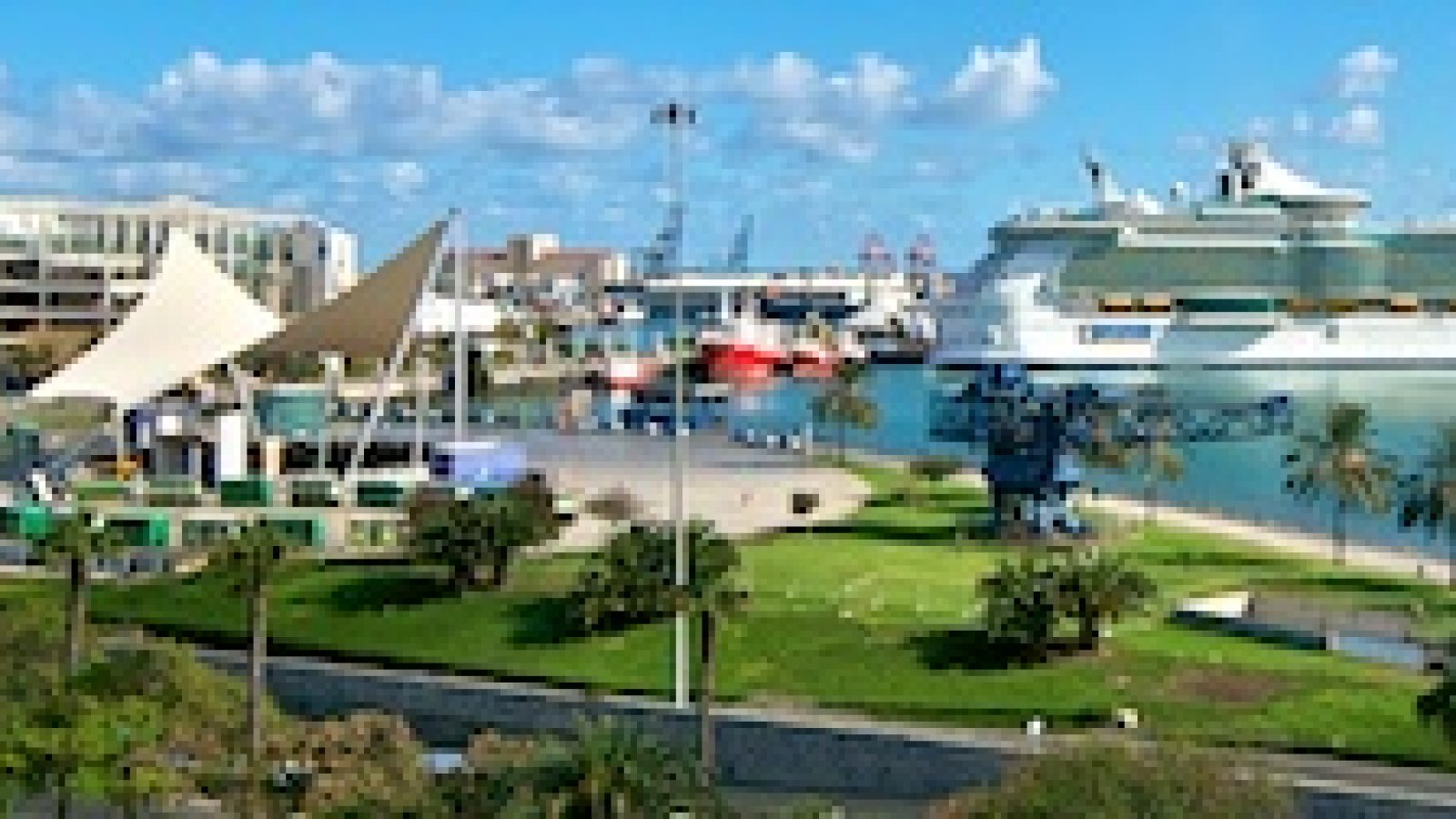 720-independence+harbour 004.jpg