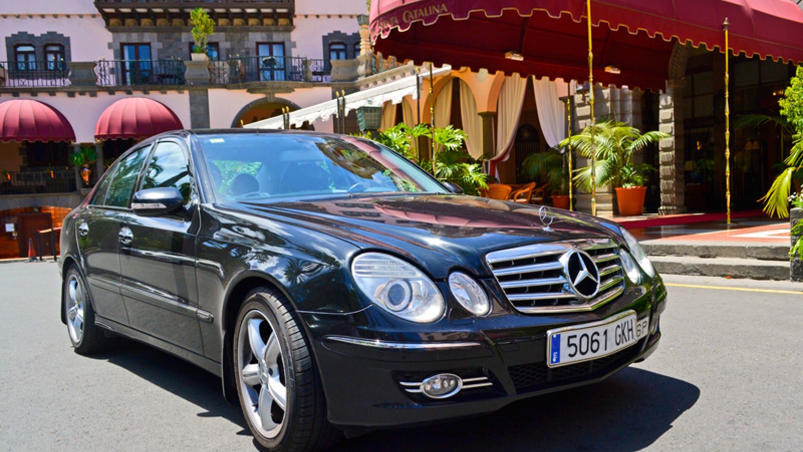 mrcedes-benz-e-class-limousine-las-palmas-0041.jpg