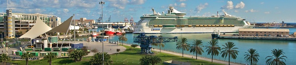 Cruiser "Independence of the Seas" at Santa Catalina Pier, Port of Las Palmas de Gran Canaria