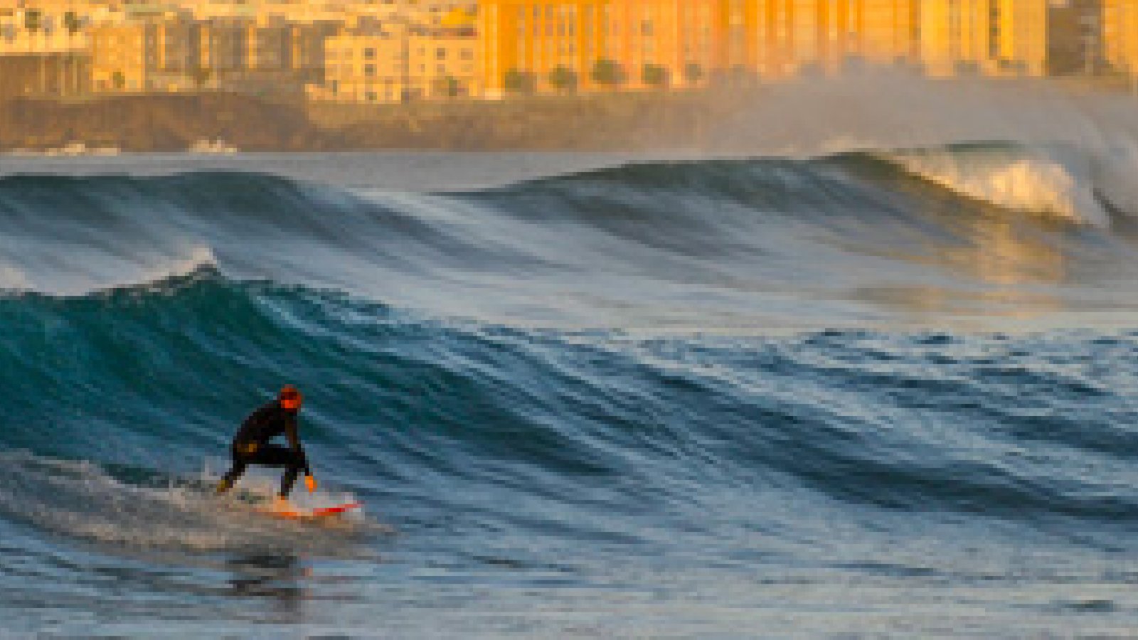 Las-Palmas-surf-evening-720.jpg