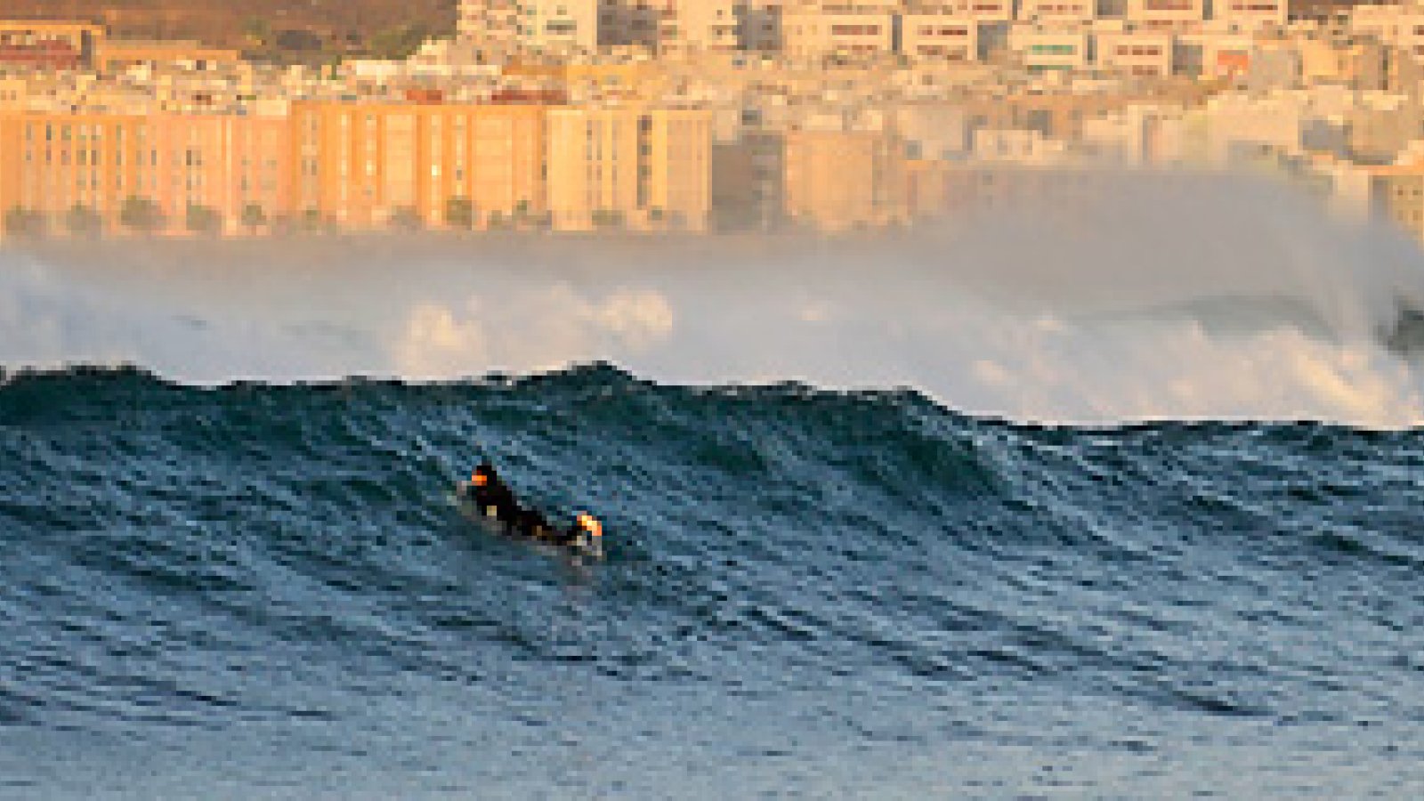 cicer-surf-evening-720.jpg