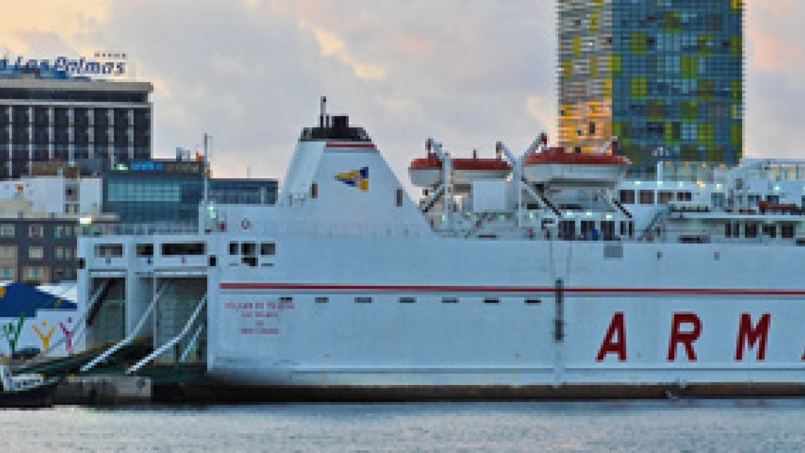 las-palmas-ferry-armas-DSC2082.jpg