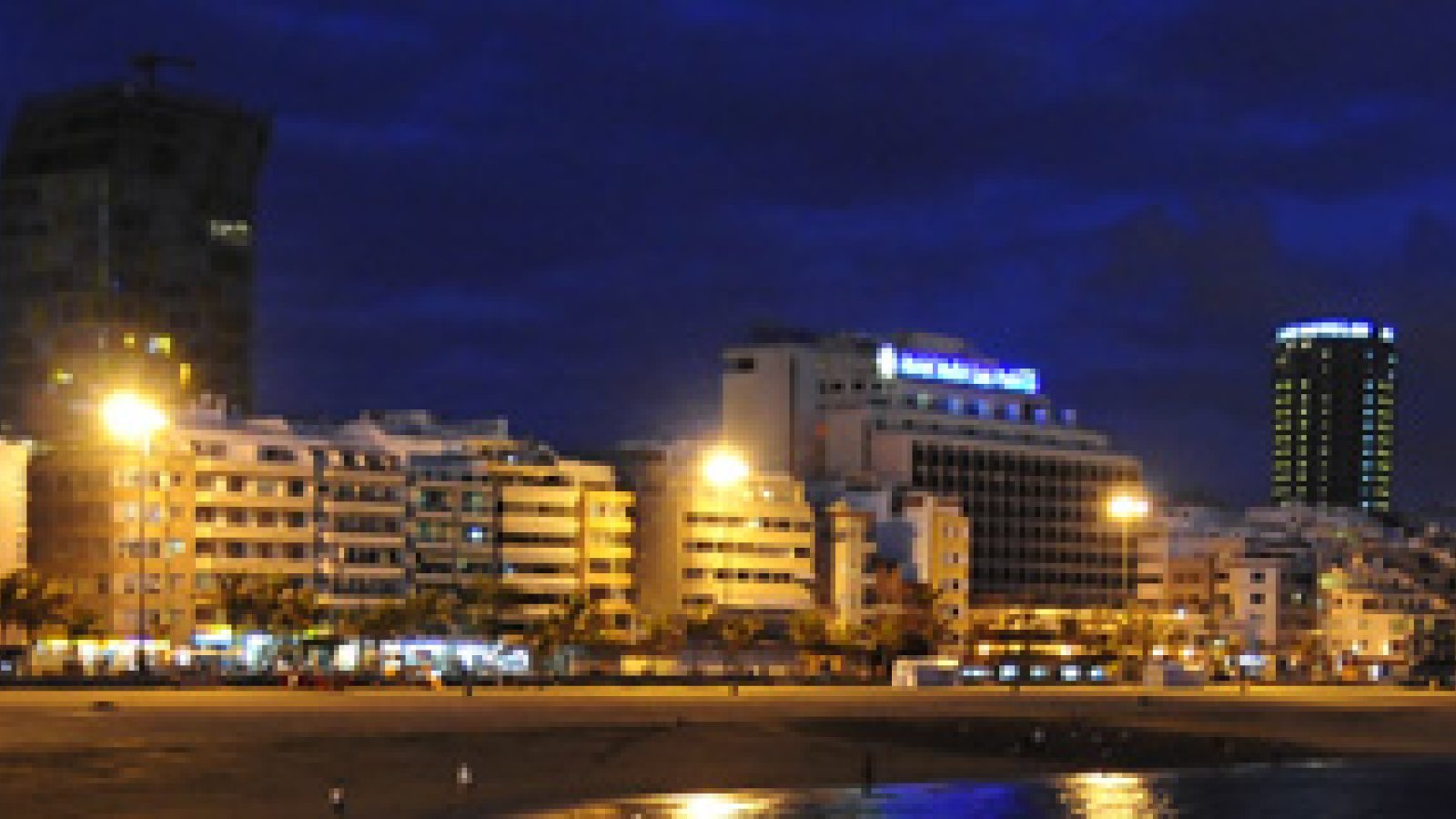 nachts_las_palmas720-3.jpg